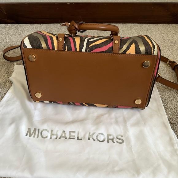 NWOT Michael Kors Zebra Large Satchel - Picture 6 of 15